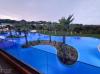 Abendlicher Blick auf den Pool